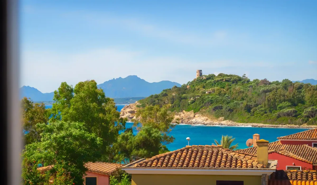 Villa sul mare in sardegna con piscina
